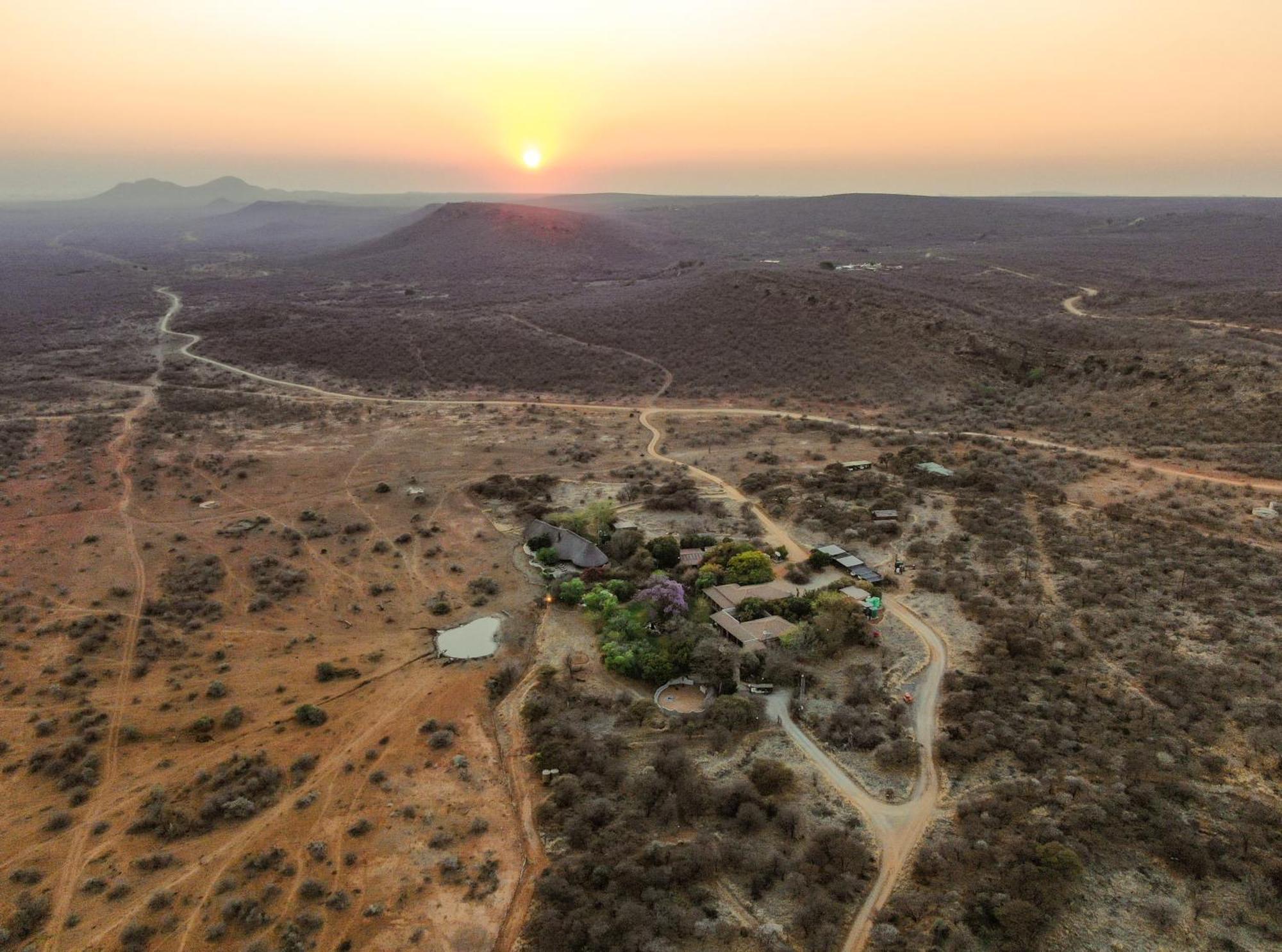 Last Word Madikwe Madikwe Game Reserve Bagian luar foto